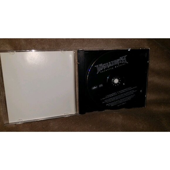 MEGADETH cd SWEATING BULLETS - Picture 4 of 5